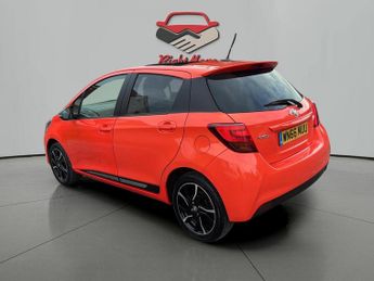 Toyota Yaris 1.33 Dual VVT-i Orange Edition Euro 6 5dr