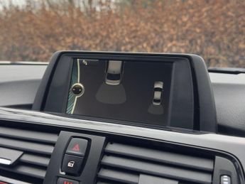 BMW 3 Series 2.0 320i Sport Auto Euro 5 (s/s) 4dr