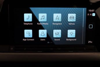 Volkswagen Golf 1.5 eTSI MHEV Life DSG Euro 6 (s/s) 5dr