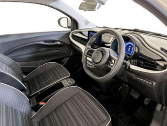 Fiat 500e 42kWh Passion Hatchback 3dr Electric Auto (118 ps)