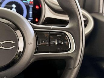 Fiat 500e 42kWh Passion Hatchback 3dr Electric Auto (118 ps)