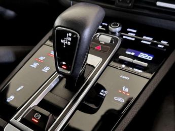 Porsche Cayenne 3.0T V6 TiptronicS 4WD Euro 6 (s/s) 5dr