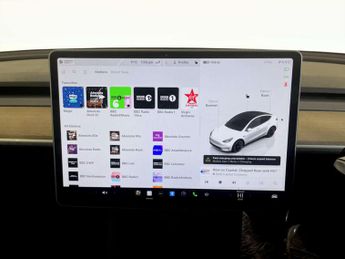 Tesla Model Y (Dual Motor) Long Range SUV 5dr Electric Auto 4WDE (384 bhp)