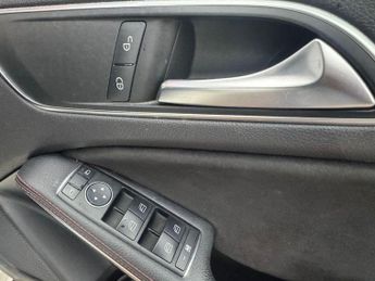 MERCEDES-BENZ A-CLASS 1.8 A180 CDI BlueEfficiency AMG Sport Hatchback 5dr Diesel 7G-DC