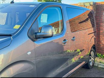 Toyota PROACE Verso 2.0D Family Medium MPV 5dr Diesel Auto MWB Euro 6 (s/s) (8 Seat)