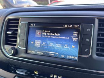 Toyota PROACE Verso 2.0D Family Medium MPV Auto MWB Euro 6 (s/s) 5dr (8 Seat)