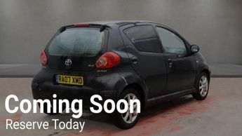 Toyota AYGO 1.0 VVT-i Black Euro 4 5dr