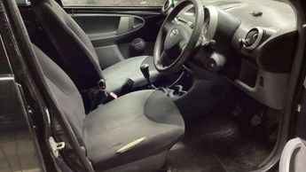 Toyota AYGO 1.0 VVT-i Black Euro 4 5dr