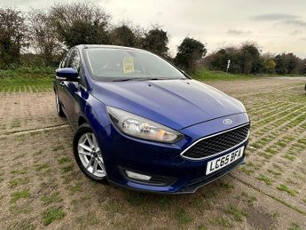 Ford Focus 1.0T EcoBoost Zetec Hatchback 5dr Petrol Manual Euro 6 (s/s) (10