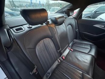 Audi A6 Saloon 2.0 TDI ultra S line S Tronic Euro 6 (s/s) 4dr