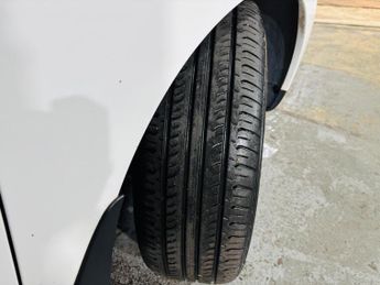 Hyundai ix35 2.0 CRDi Premium Auto 4WD Euro 5 5dr