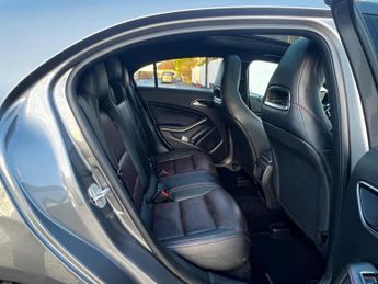 Mercedes-Benz A Class 2.1 A220 CDI AMG Night Edition 7G-DCT Euro 6 (s/s) 5dr