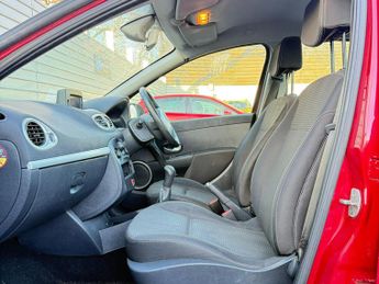 Renault Clio 1.5 dCi TomTom Edition Euro 4 5dr