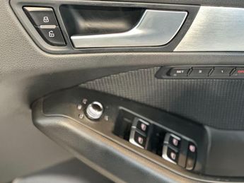Audi Q5 2.0 TFSI S line SUV 5dr Petrol Tiptronic quattro Euro 6 (s/s) (2