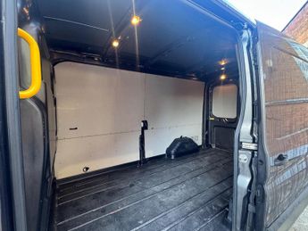 Ford Transit 2.0 350 EcoBlue Leader Auto FWD L3 H2 Euro 6 (s/s) 5dr