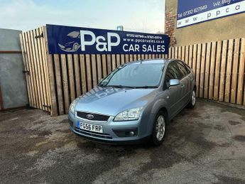 Ford Focus 1.6 Ghia 5dr