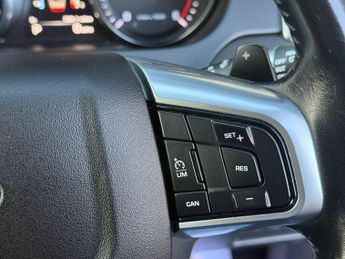 Land Rover Discovery Sport 2.0 TD4 SE Tech Auto 4WD Euro 6 (s/s) 5dr