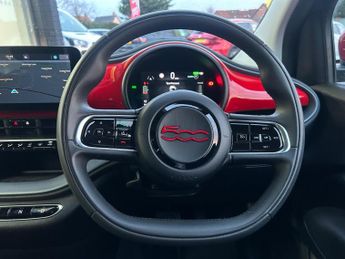 Fiat 500 87kW Red 42kWh 3dr Auto