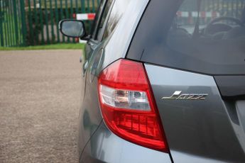 Honda Jazz 1.4 i-VTEC EXL CVT Euro 5 5dr