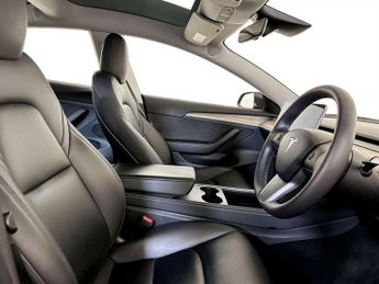 Tesla Model 3 Standard Range Plus Saloon 4dr Electric Auto RWD (241 bhp)