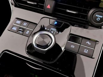 Subaru Solterra 71.4kWh Touring SUV 5dr Electric Auto AWD (218 ps)