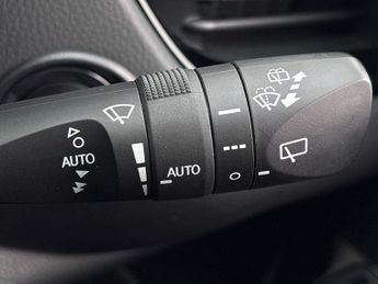 Toyota C-HR 2.0 VVT-h GR SPORT SUV 5dr Petrol Hybrid CVT Euro 6 (s/s) (184 p