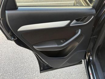 Audi Q3 2.0 TDI S line S Tronic quattro Euro 5 (s/s) 5dr