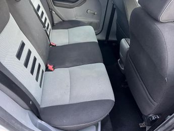 Ford Focus 1.6 TDCi DPF Zetec 5dr