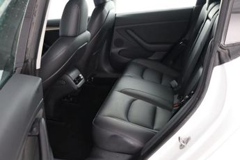 Tesla Model 3 Auto RWD 4dr