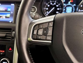 Land Rover Discovery Sport 2.0 TD4 SE Tech SUV 5dr Diesel Auto 4WD Euro 6 (s/s) (180 ps)