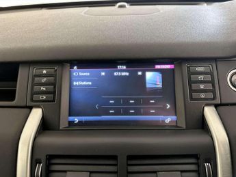 Land Rover Discovery Sport 2.0 TD4 SE Tech SUV 5dr Diesel Auto 4WD Euro 6 (s/s) (180 ps)