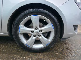 Vauxhall Meriva 1.4i Turbo Exclusiv Auto Euro 6 5dr
