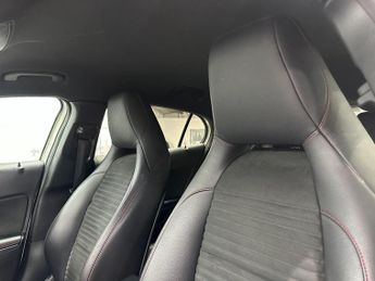 Mercedes-Benz GLA 2.1 GLA200d AMG Line 7G-DCT 4MATIC Euro 6 (s/s) 5dr