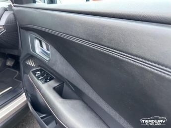 Nissan ARIYA 87kWh Advance Auto 5dr 22kW Charger