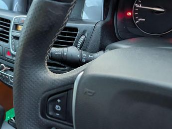 Renault Laguna 2.0 dCi Dynamique TomTom Auto Euro 5 5dr