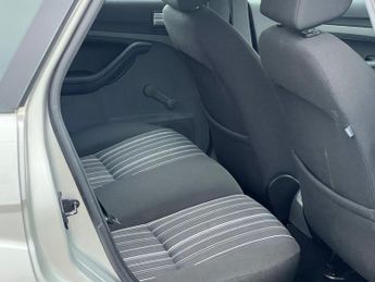 Ford Focus 1.6 Style 5dr