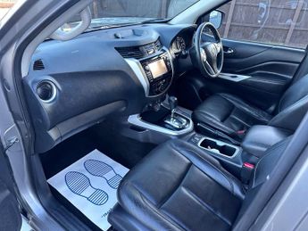 Nissan Navara 2.3 dCi Tekna Auto 4WD Euro 6 4dr