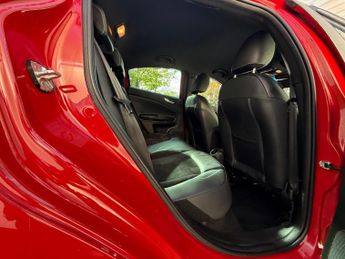 Alfa Romeo Giulietta 2.0 JTDM-2 QV Line TCT Euro 5 (s/s) 5dr