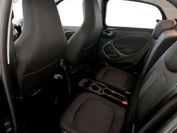 Smart forfour 17.6kWh Premium Hatchback 5dr Electric Auto (22kW Charger) (82 p