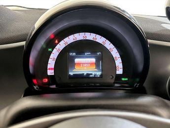 Smart forfour 17.6kWh Premium Hatchback 5dr Electric Auto (22kW Charger) (82 p