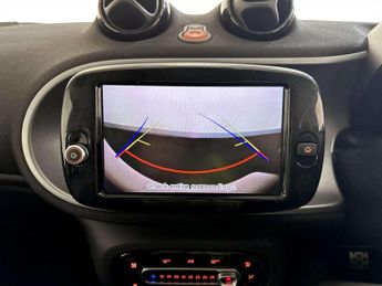 Smart forfour 17.6kWh Premium Hatchback 5dr Electric Auto (22kW Charger) (82 p