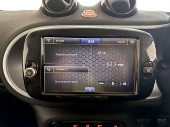 Smart forfour 17.6kWh Premium Hatchback 5dr Electric Auto (22kW Charger) (82 p