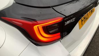 Toyota Yaris 1.5 VVT-h Design E-CVT Euro 6 (s/s) 5dr