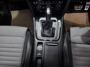 Volkswagen Passat 1.5 TSI EVO R-Line DSG Euro 6 (s/s) 4dr