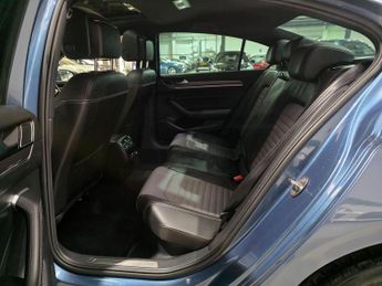 Volkswagen Passat 1.5 TSI EVO R-Line DSG Euro 6 (s/s) 4dr