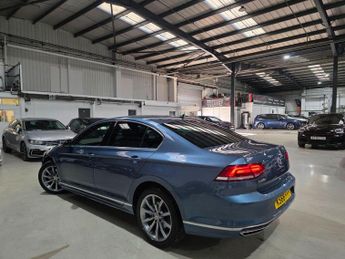 Volkswagen Passat 1.5 TSI EVO R-Line DSG Euro 6 (s/s) 4dr