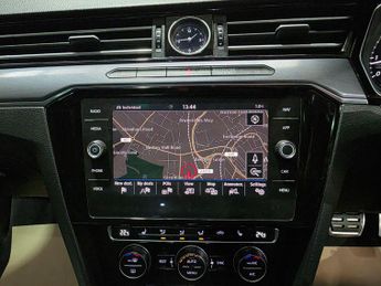 Volkswagen Passat 1.5 TSI EVO R-Line DSG Euro 6 (s/s) 4dr