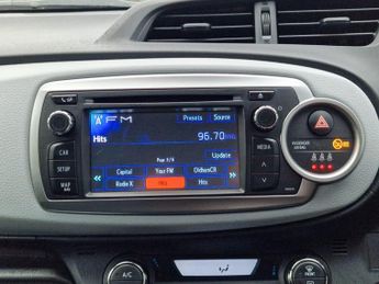 Toyota Yaris 1.5 VVT-h Icon Plus CVT Euro 5 5dr