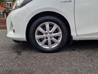 Toyota Yaris 1.5 VVT-h Icon Plus CVT Euro 5 5dr