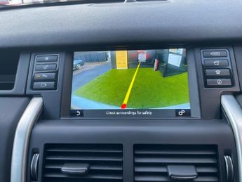 Land Rover Discovery Sport 2.0 TD4 SE Tech Auto 4WD Euro 6 (s/s) 5dr